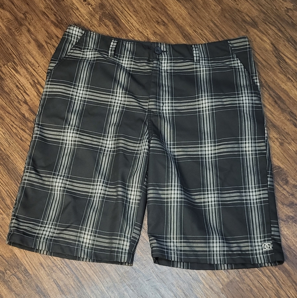 DC Black/White Plaid Lightweight Shorts Size 36 Streetwear Skate Casual